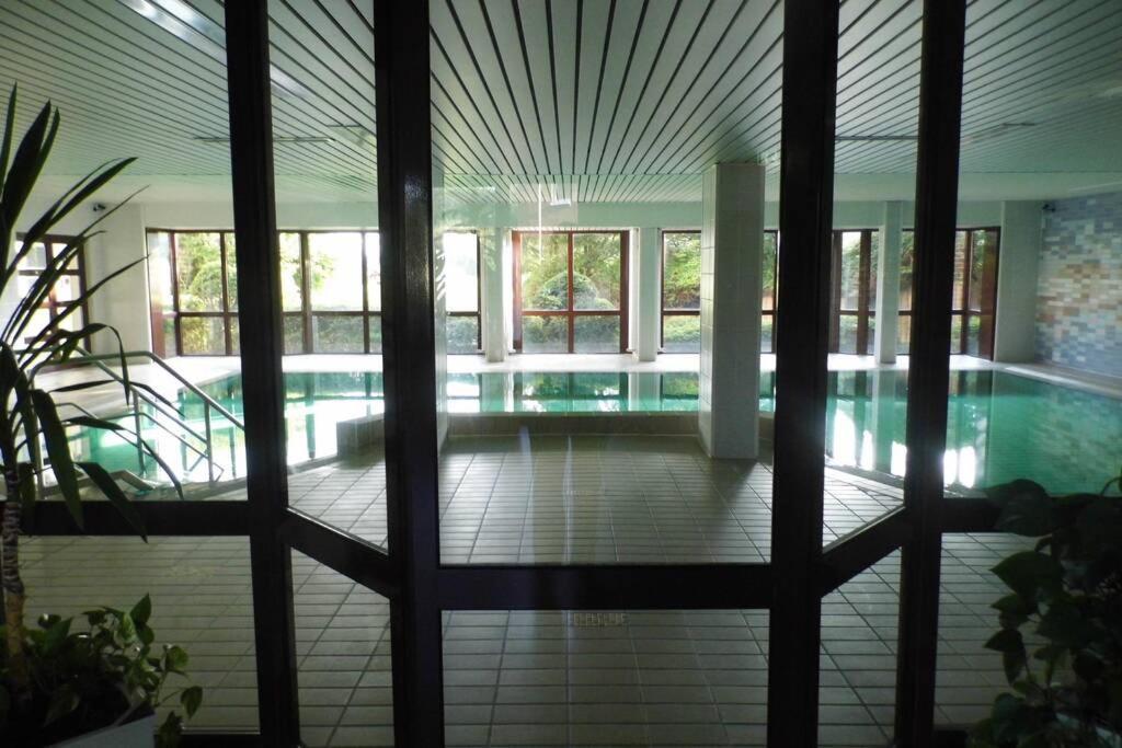 Traveloge Mit Schwimmbad Und Sauna Lübeck Extérieur photo